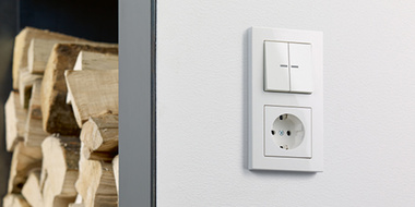 JUNG KNX Taster F 10 bei Marco Neumann Elektrotechnik in Barsbüttel